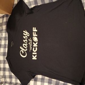 MAURICES large black tee